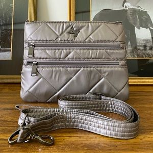 Lug Dazzle Crossbody